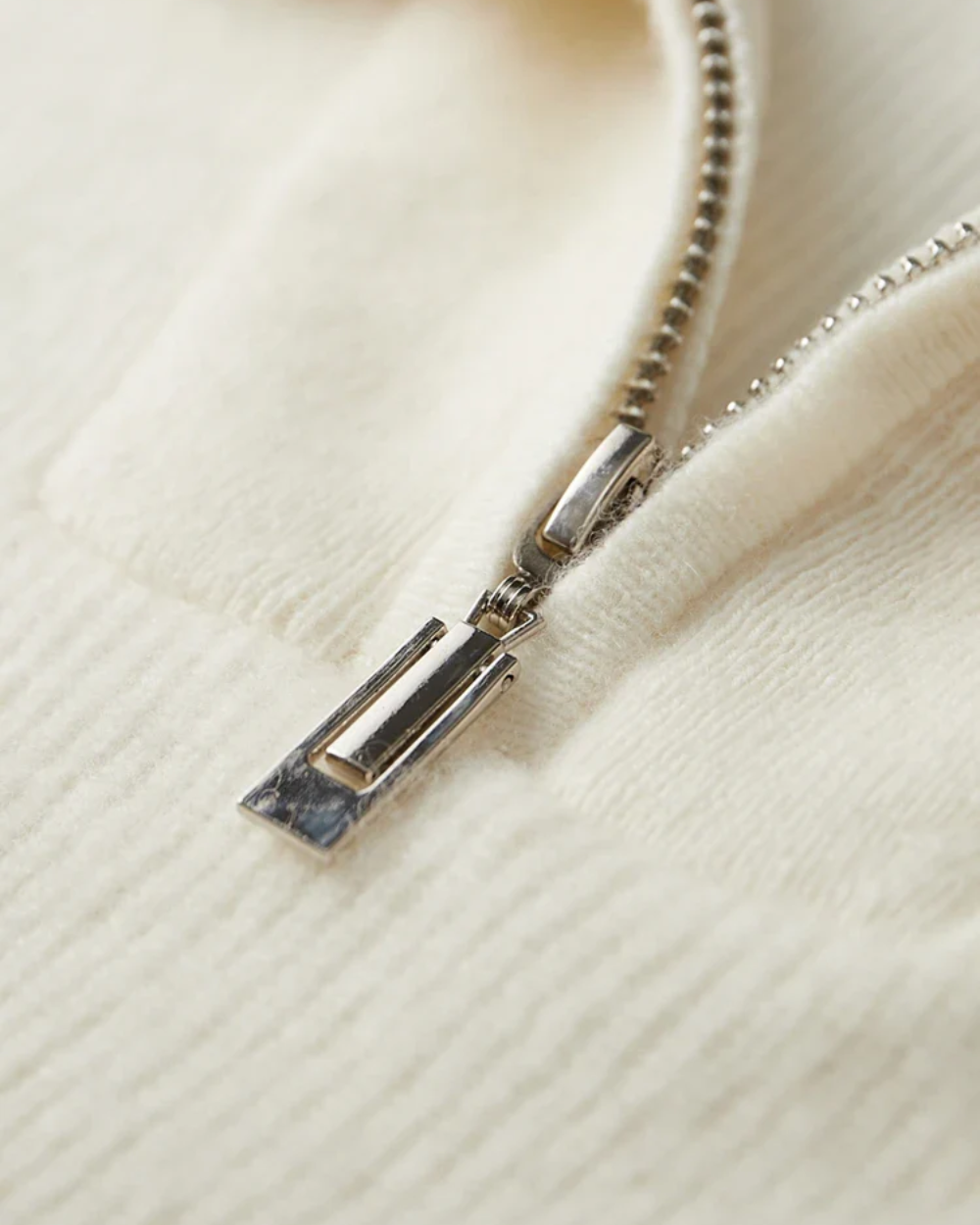 Camisola Portofino em caxemira com meio fecho